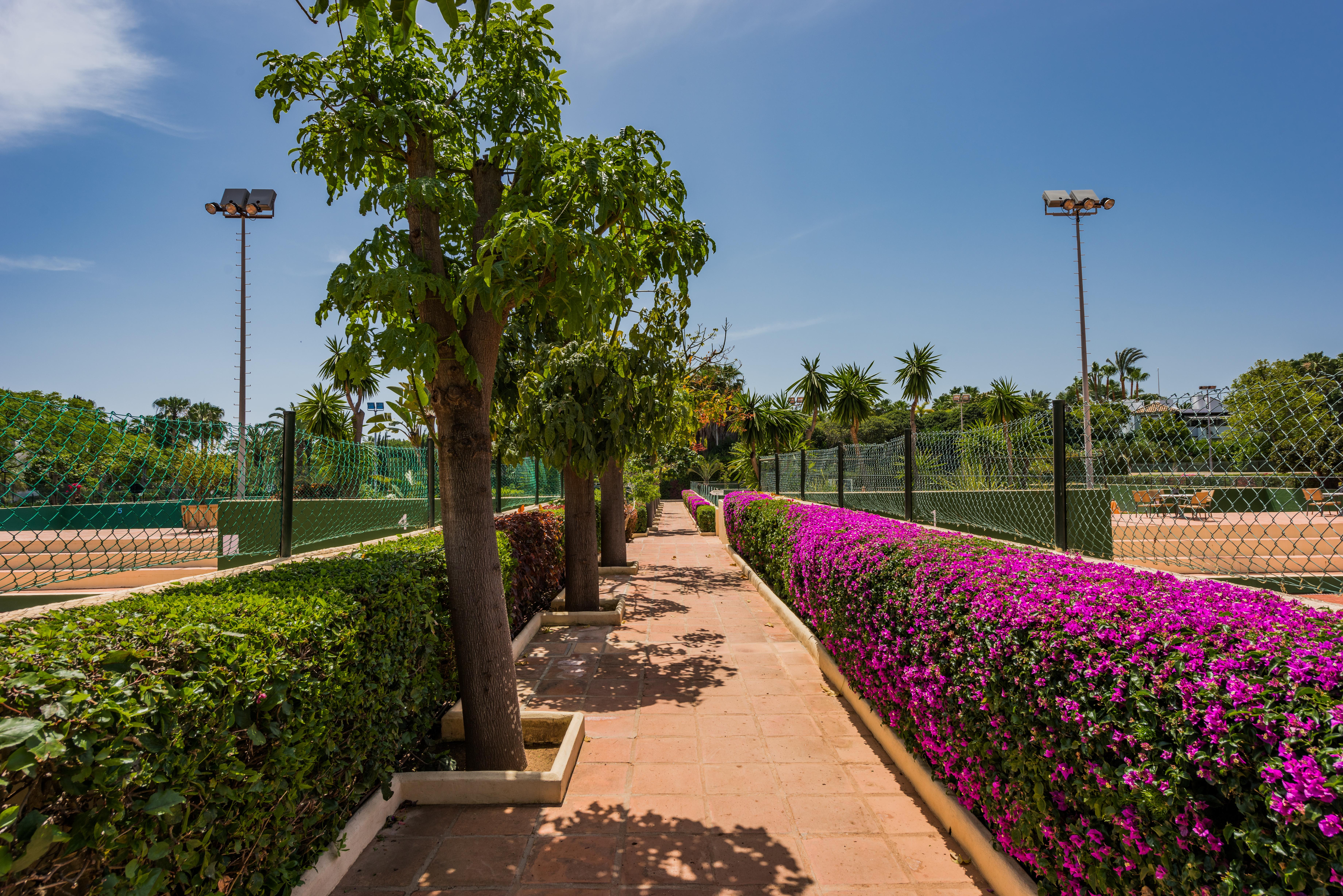 Puente Romano Beach Resort ماربيا المظهر الخارجي الصورة